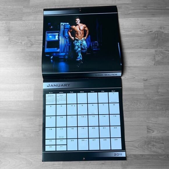 Chippendales Calendar 2011   - Picture 3 of 5